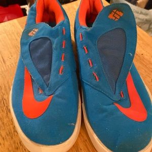 kd blue and orange shoes